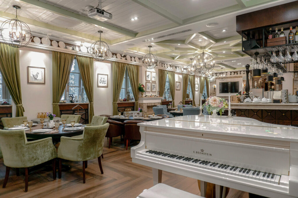 duck-in-a-bowler-hat-restaurant-web-lllfe