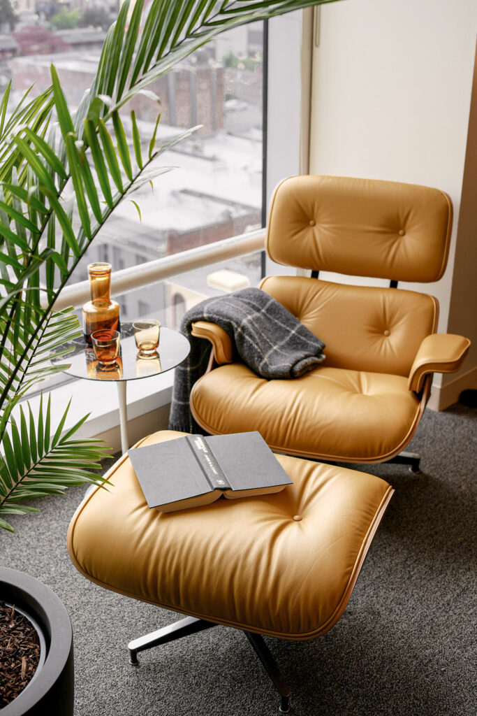mid-century-modern-office-san-francisco-04kduq